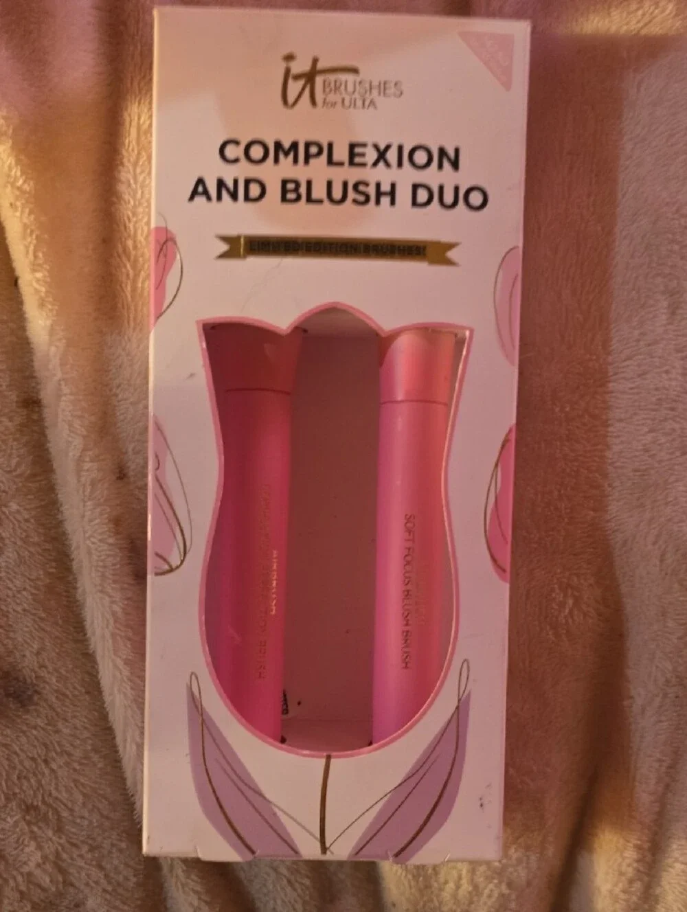 it cosmetics Pink Complexion & Blush Brush Set